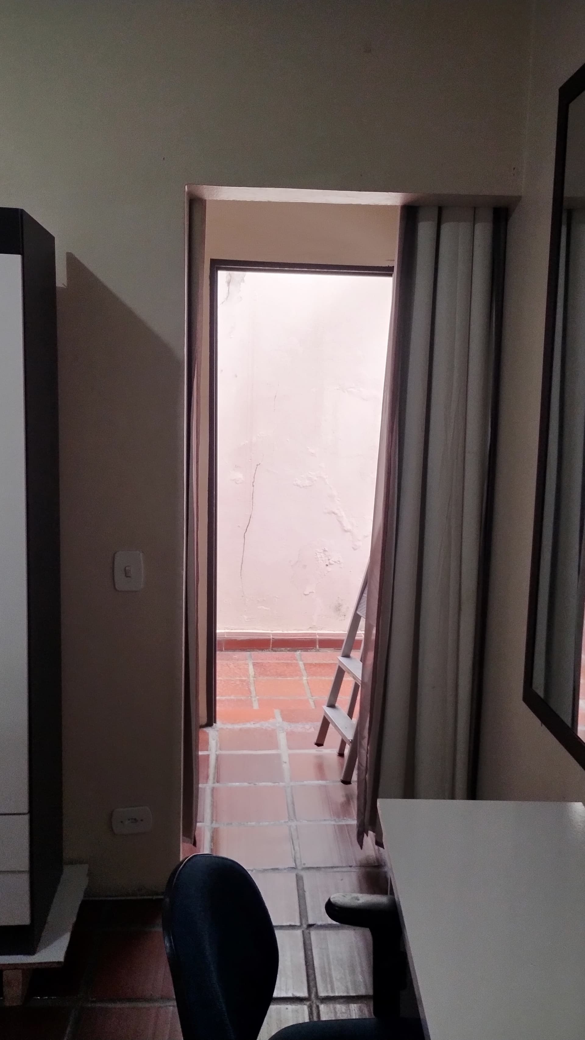 Suite com garagem ao lado do Metro V. Sonia no Butantã - 7