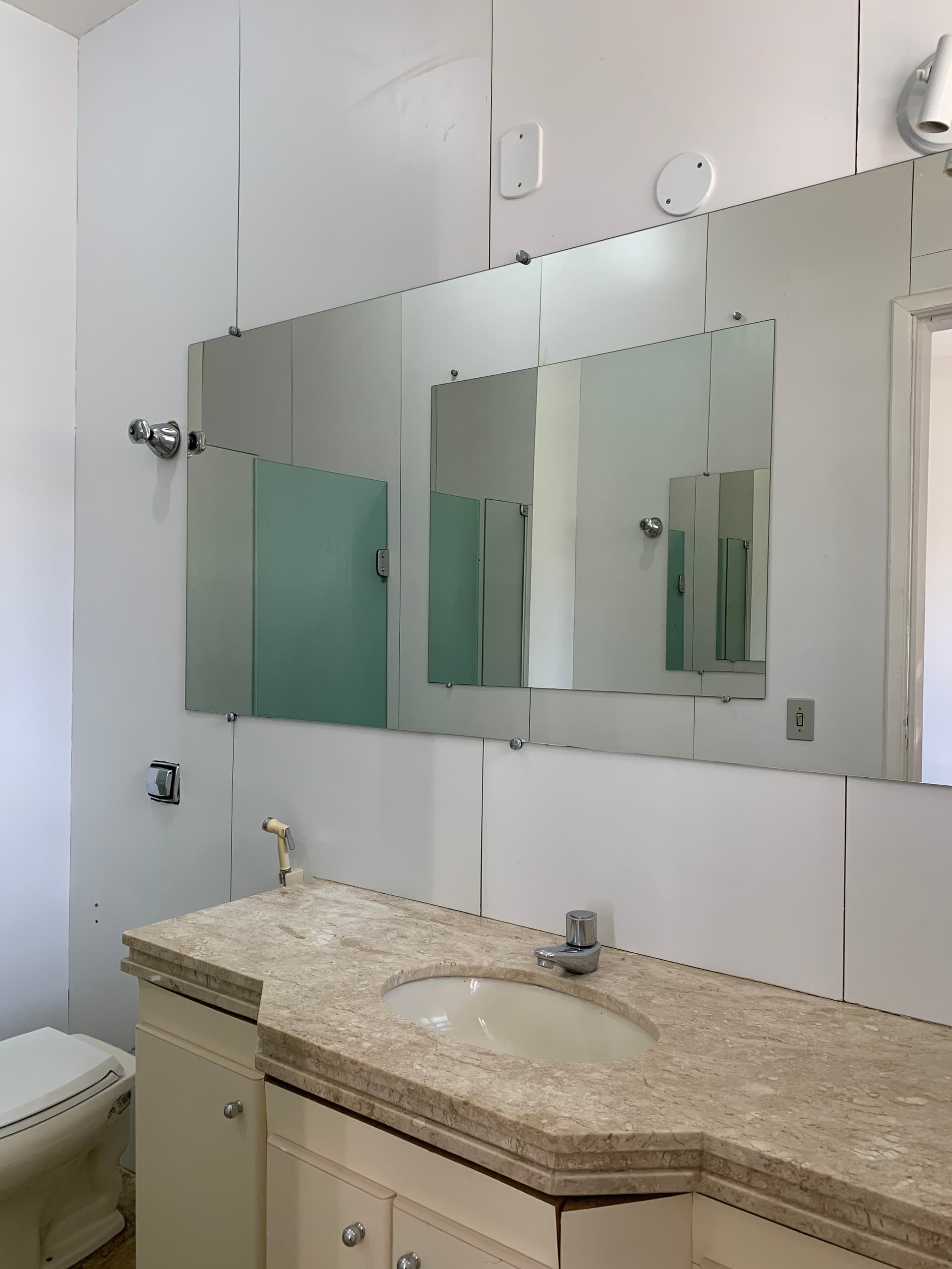 SUÍTE GRANDE SOMENTE PARA MOÇAS - SAVASSI 🌳 - 6