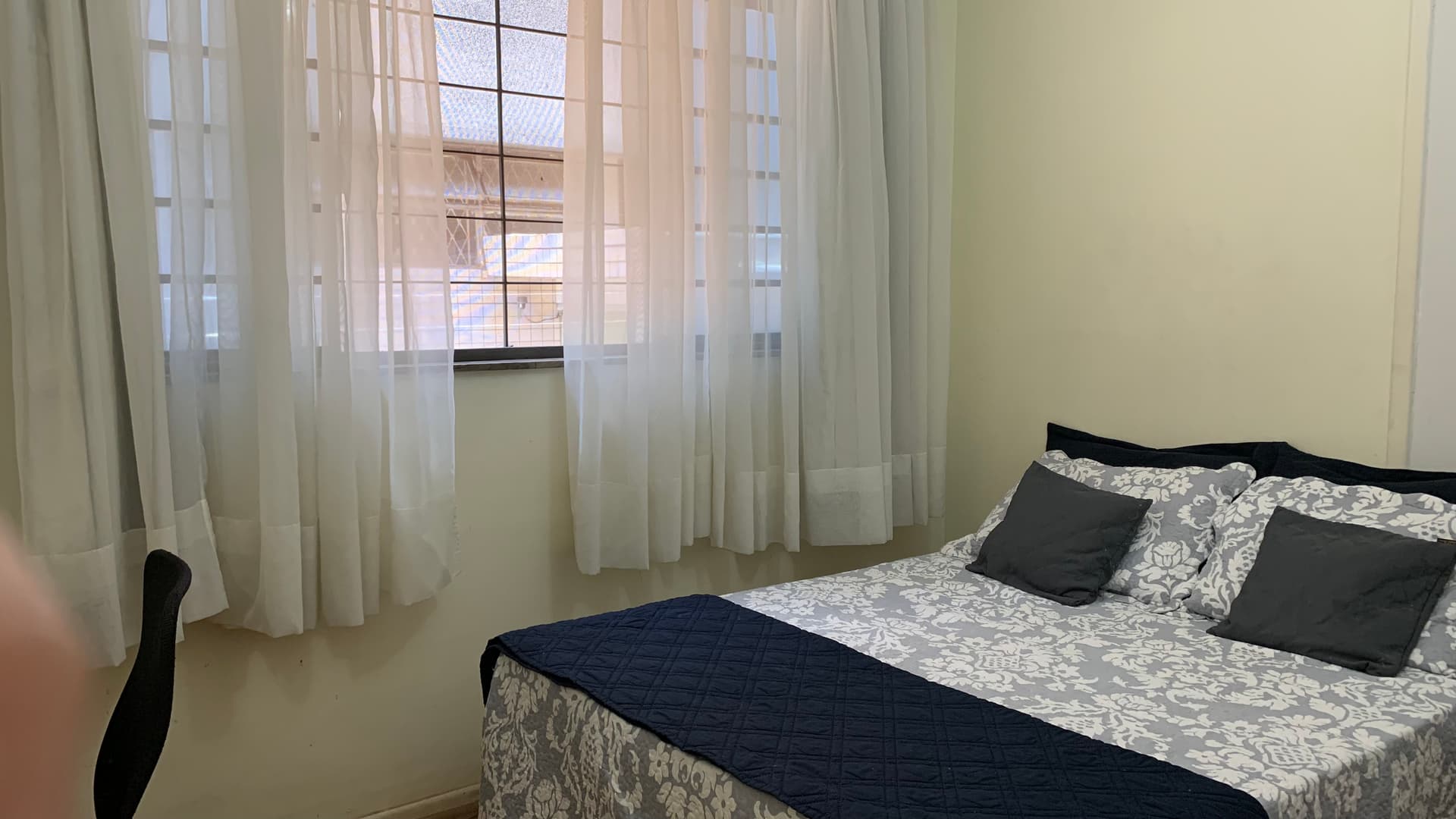 QUARTO FEMININO INDIVIDUAL 🌸 - PRAÇA DA SAVASSI 🌳 - 2