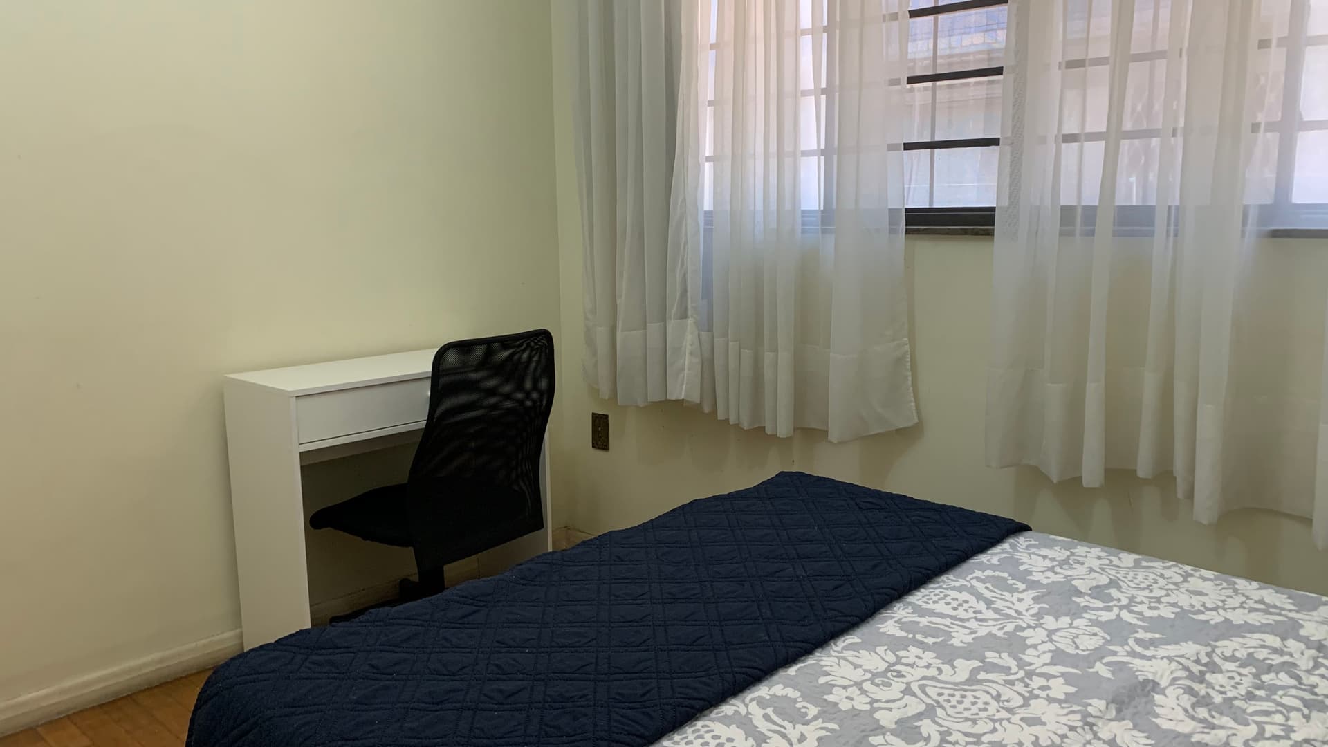 QUARTO FEMININO INDIVIDUAL 🌸 - PRAÇA DA SAVASSI 🌳 - 3