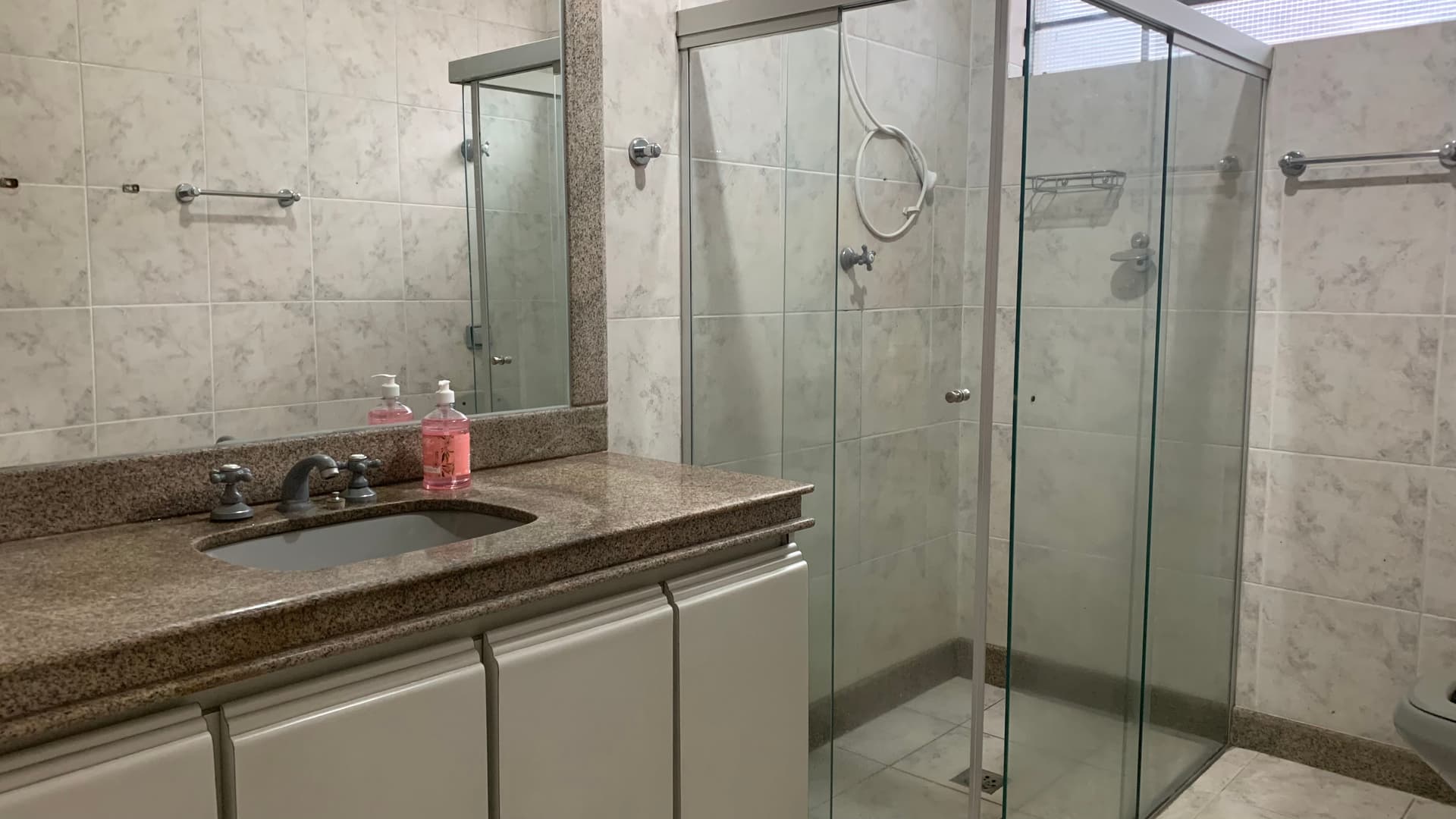 QUARTO FEMININO INDIVIDUAL 🌸 - PRAÇA DA SAVASSI 🌳 - 9