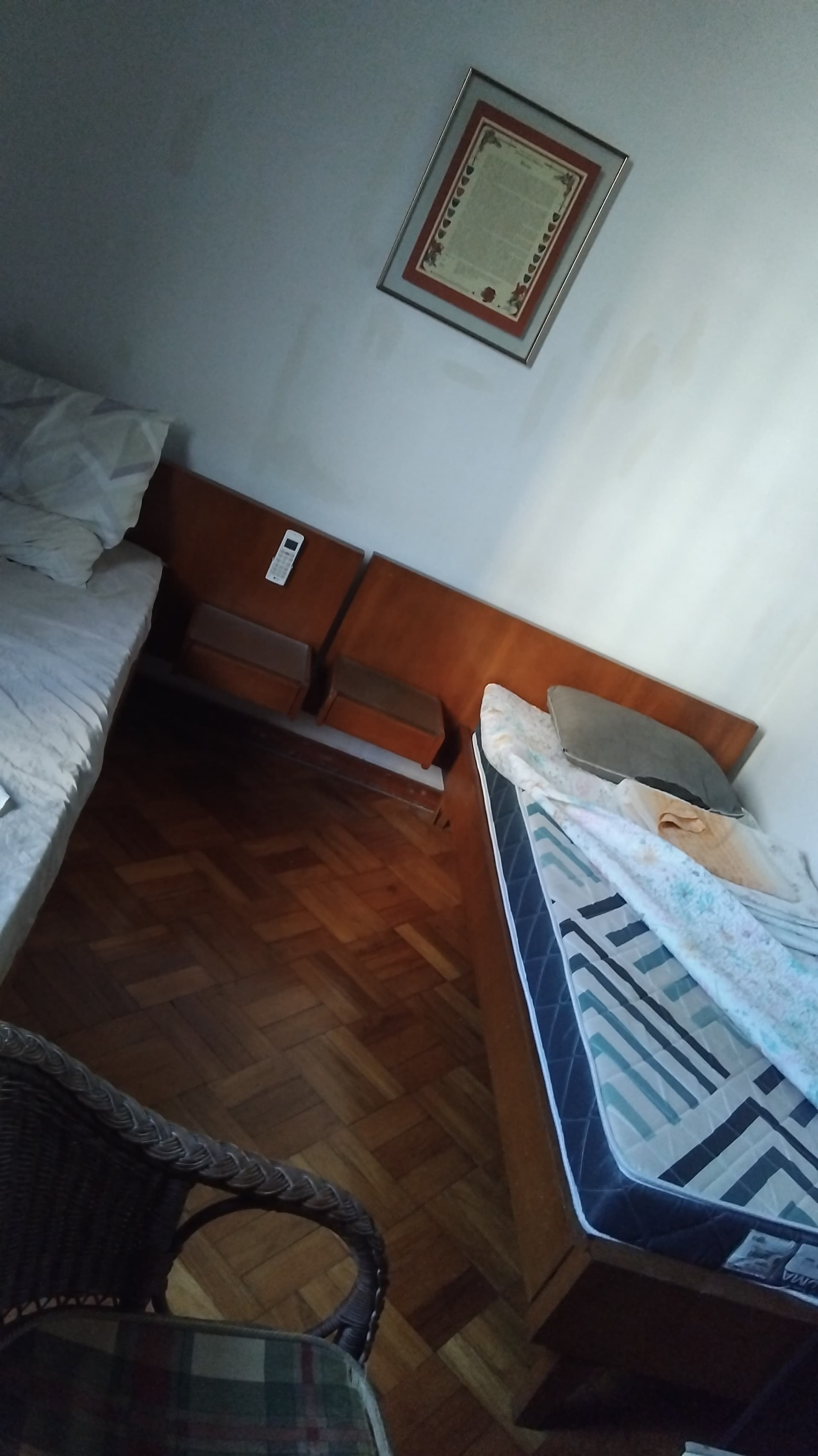 Quarto compartilhado, amplo, banho exclusivo. - 4