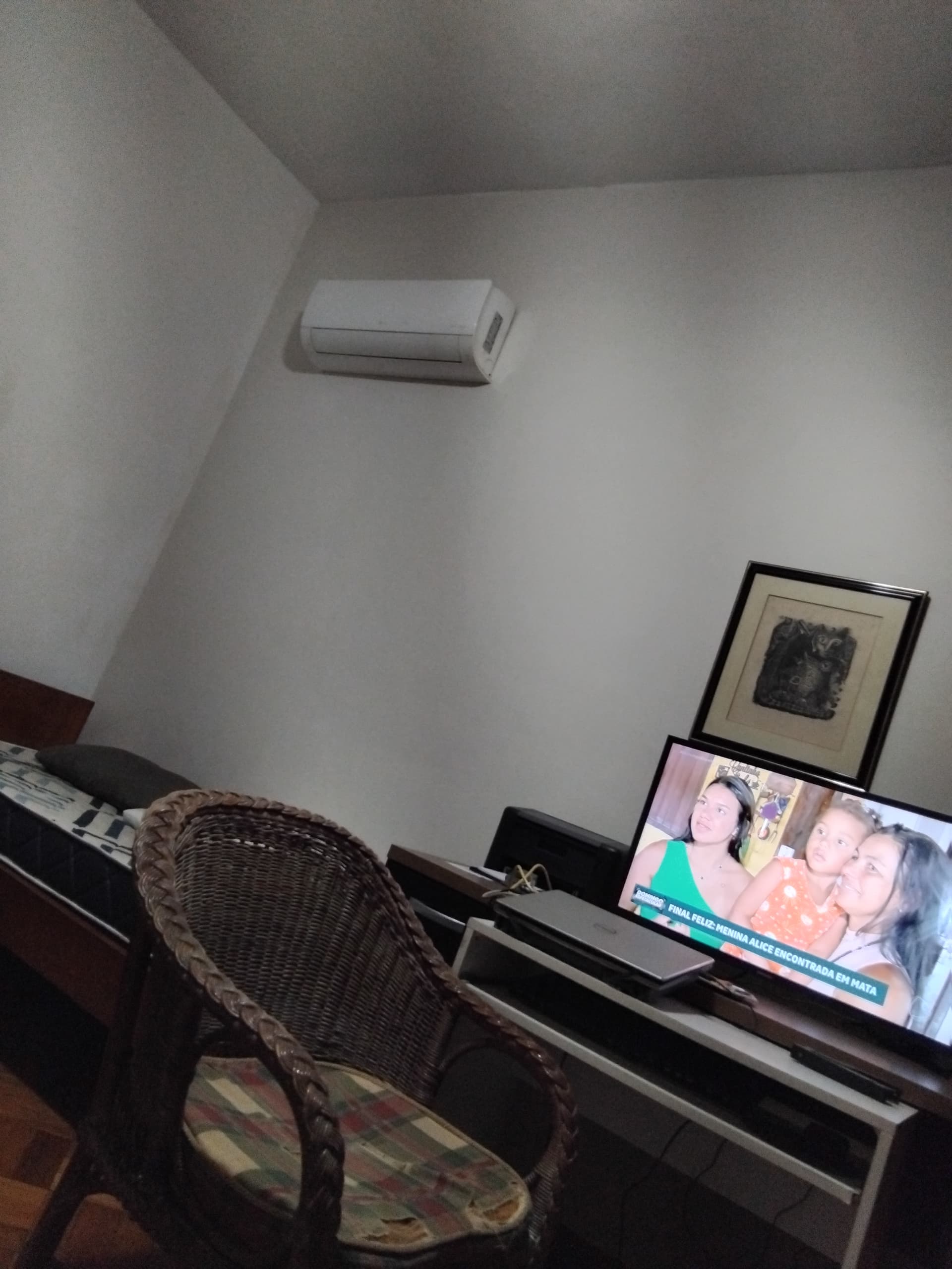 Quarto compartilhado, amplo, banho exclusivo. - 7